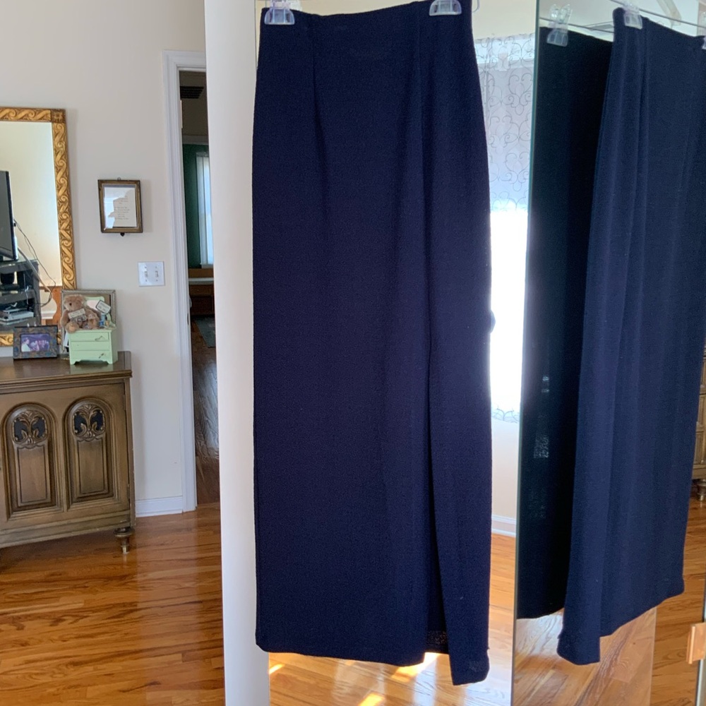 LONG NAVY SIDE SLIT SKIRT